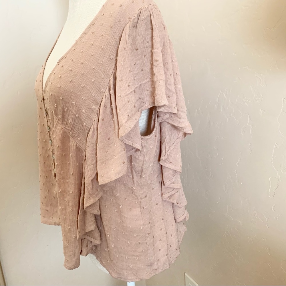 In Loom Textured V-neck & Back Ruffle Sleeved Top - Picture 5 of 12